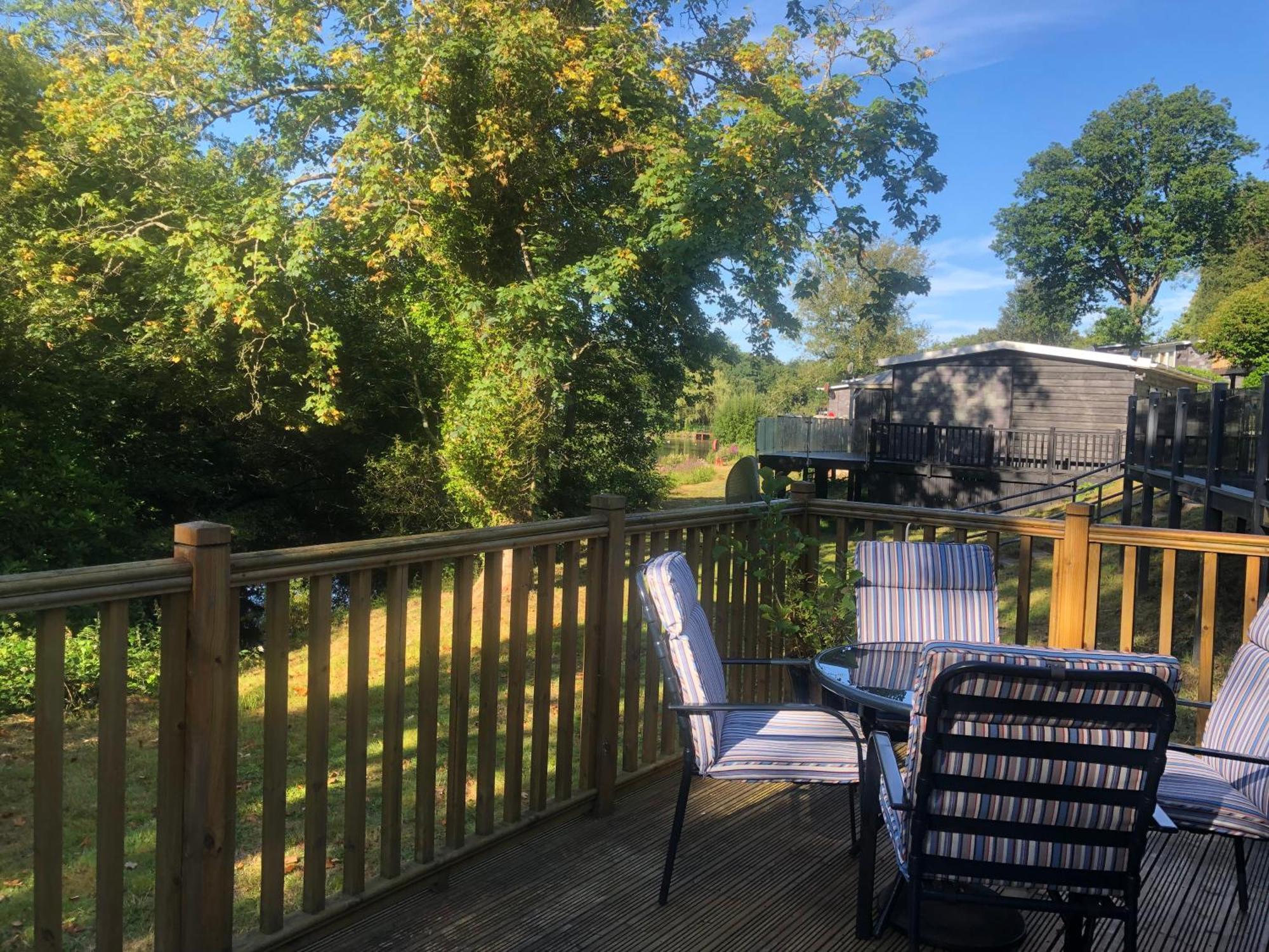 Chalet 64, Lakeside, Glan Gwna Holiday Park 카나번 외부 사진